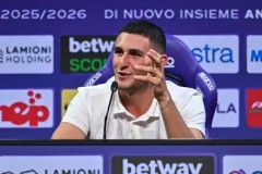 梅西C罗：足球传奇双星，技术与拼搏精神的完美演绎